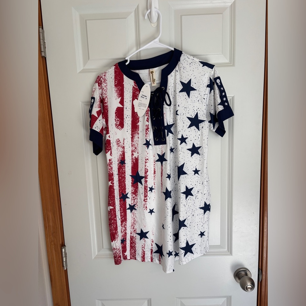 Shoreline American flag patriotic lace top